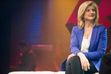 Arianna Huffington: Pioneer of The Sleep Revolution 阿里安娜赫芬顿讨论她的书睡眠革命